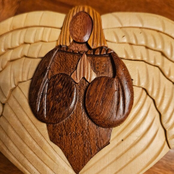 carver dans handcrafted wood angel puzzle box trinket box made in Vietnam - Picture 4 of 6